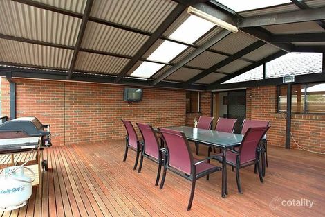 Property photo of 13 Chateau Close Hoppers Crossing VIC 3029