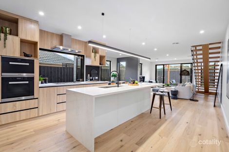 Property photo of 64B Pasadena Crescent Bentleigh East VIC 3165