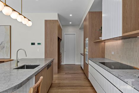 Property photo of 11 Octantis Street Coorparoo QLD 4151