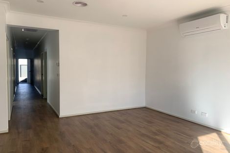 Property photo of 19 Mavi Avenue Melton VIC 3337