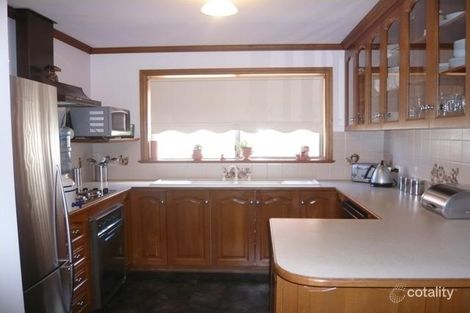 Property photo of 10 Michael Court Clare SA 5453