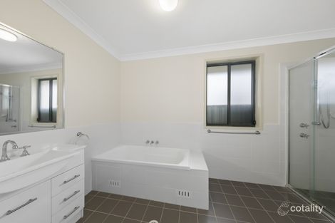 Property photo of 4/12 Denton Park Drive Rutherford NSW 2320
