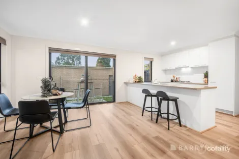 Property photo of 151 Spriggs Drive Croydon VIC 3136