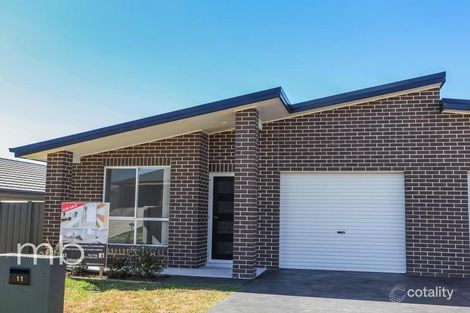 11 Newport St, Orange, NSW 2800