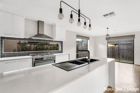 Property photo of 19 Solar Way Mickleham VIC 3064