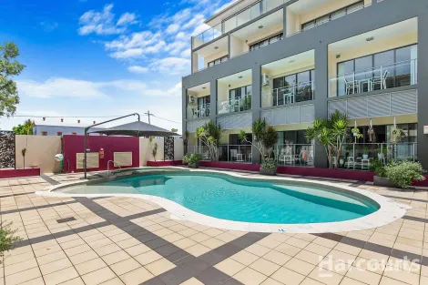 Property photo of 202/350 Esplanade Scarness QLD 4655