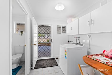 Property photo of 16 Roland Court Peak Crossing QLD 4306