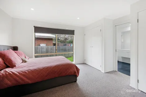 Property photo of 2 Adam Court Warrnambool VIC 3280