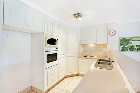 Property photo of 3/30-34 Dalpura Street Surfers Paradise QLD 4217