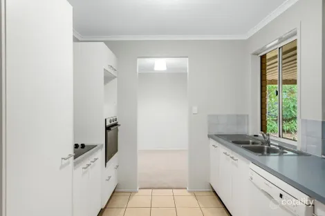 Property photo of 31 Mindona Street Wishart QLD 4122