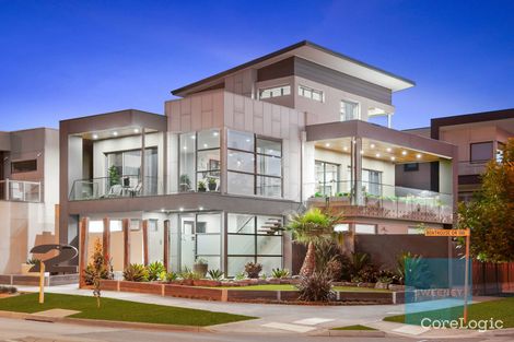 Property photo of 2 Boathouse Drive Caroline Springs VIC 3023