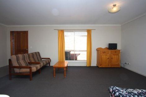 Property photo of 2/66 Wattle Avenue Wendouree VIC 3355