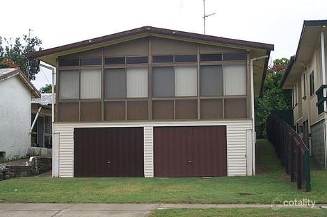 18 Twenty Seventh Ave, Palm Beach, QLD 4221