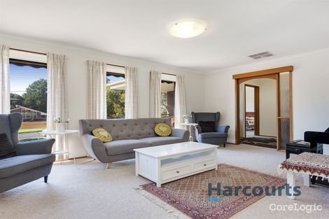 Property photo of 10 Collins Grove Croydon North VIC 3136