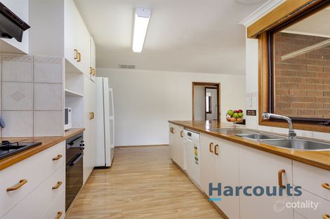Property photo of 10 Collins Grove Croydon North VIC 3136