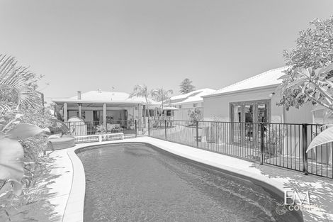 Property photo of 11 Paramatta Road Doubleview WA 6018