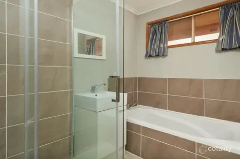 Property photo of 83 Ashmont Avenue Ashmont NSW 2650