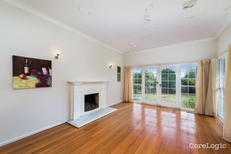 Property photo of 378 Waverley Road Mount Waverley VIC 3149