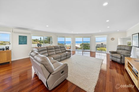 Property photo of 5 Davis Crescent Port Macquarie NSW 2444