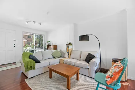 Property photo of 2/72 Castile Crescent Edens Landing QLD 4207