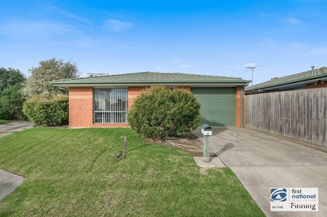2/8 Curnow Ct, Cranbourne West, VIC 3977