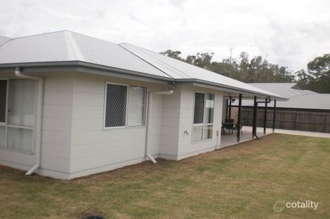 27 Creekside Esp, Cooloola Cove, QLD 4580