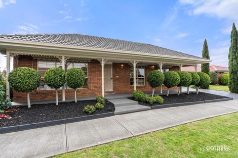 Property photo of 2 Tekapo Crescent Taylors Lakes VIC 3038