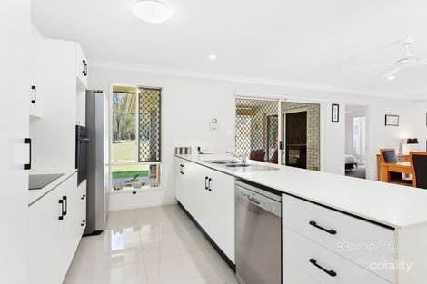 Property photo of 6 Lillypilly Place Regency Downs QLD 4341