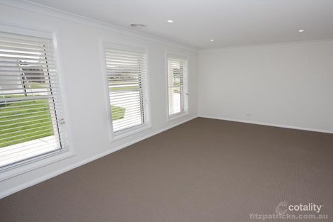Property photo of 58 Messenger Avenue Boorooma NSW 2650