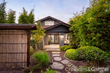 Property photo of 2 Hennessy Avenue Elwood VIC 3184