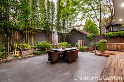 Property photo of 2 Hennessy Avenue Elwood VIC 3184