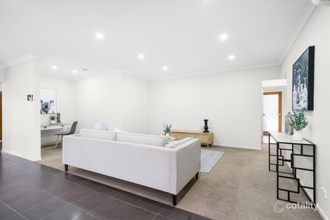 Property photo of 42 Eltham Parade Manor Lakes VIC 3024