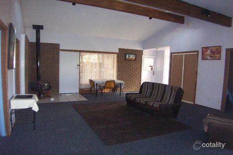 Property photo of 18 Nicholson Street Porepunkah VIC 3740