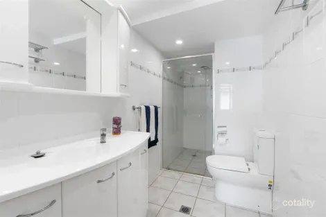 Property photo of 10I/828 Pacific Parade Currumbin QLD 4223