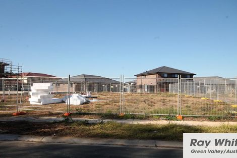 Property photo of 29 Wakeling Drive Edmondson Park NSW 2174