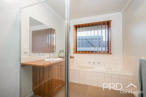 Property photo of 2 Handley Court Shepparton VIC 3630