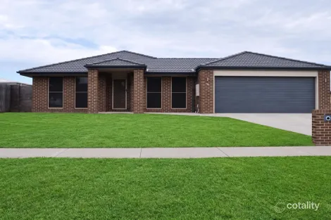 4 Somerset Pl, Inverloch, VIC 3996