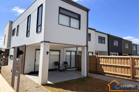 Property photo of 53 Oldbridge Boulevard Weir Views VIC 3338
