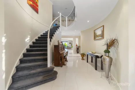 Property photo of 3 Cedarwood Crescent Berwick VIC 3806