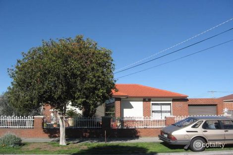 Property photo of 10 Bergen Street Keysborough VIC 3173