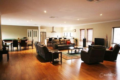 Property photo of 4 Windmill Rise Hillside VIC 3037