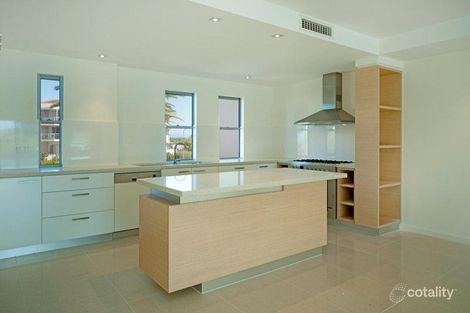 Property photo of 11 John Lund Drive Hope Island QLD 4212