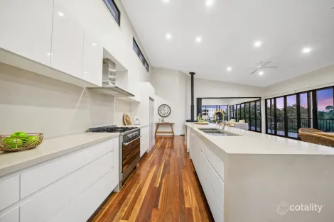 Property photo of 10 Amethyst Place Yaroomba QLD 4573