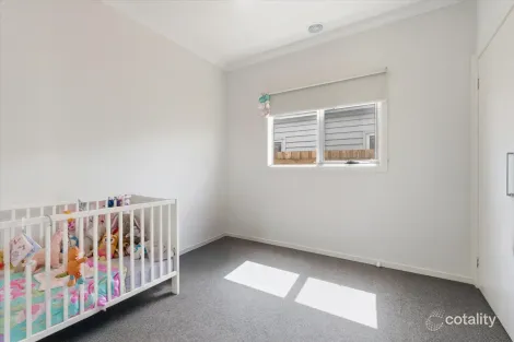 Property photo of 49 Crowlands Circuit Eynesbury VIC 3338