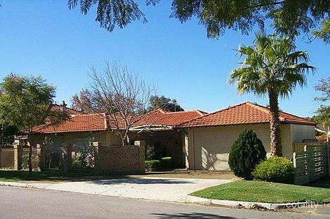 Property photo of 2B Third Avenue Applecross WA 6153