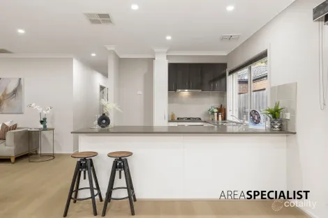 Property photo of 9 Banjo Circuit Lynbrook VIC 3975