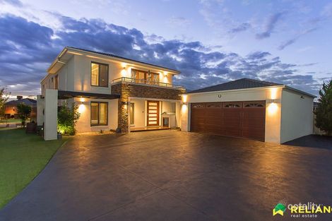 Property photo of 12 Alvis Close Taylors Hill VIC 3037