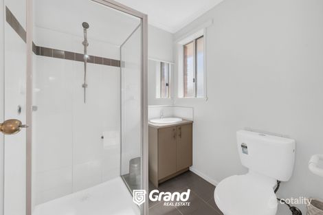 Property photo of 1 Ingel Place Hampton Park VIC 3976