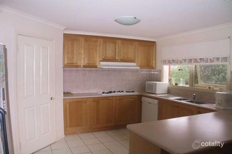 Property photo of 14 Salerno Way Rowville VIC 3178