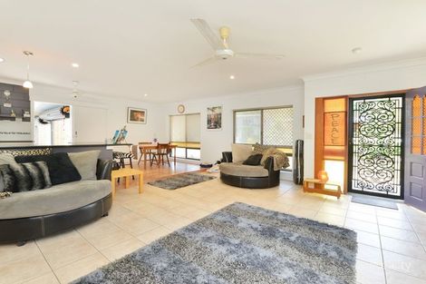Property photo of 10 Ponticello Street Whitfield QLD 4870